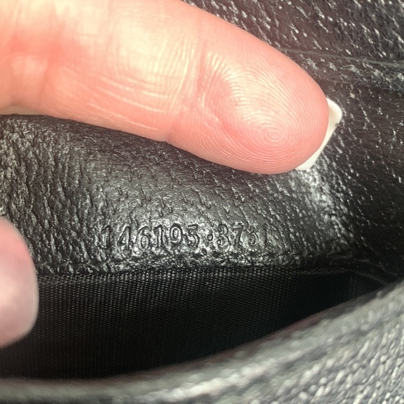 ❌SOLD❌Authentic Gucci European compact style wallet - Picture 12 of 17